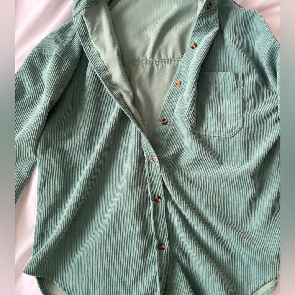 Green shacket - Picture 2 of 2